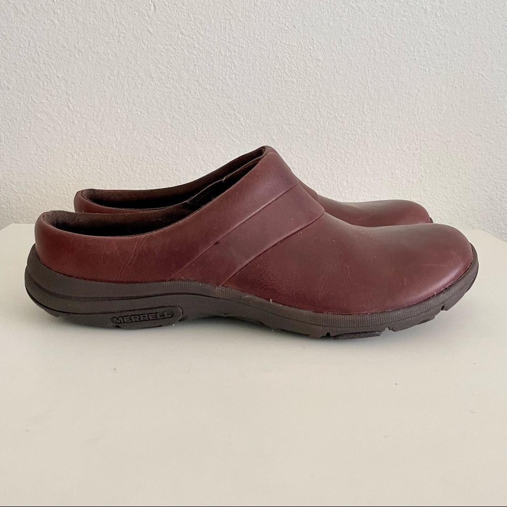 Like new! Merrell Encore Nova leather mules clogs